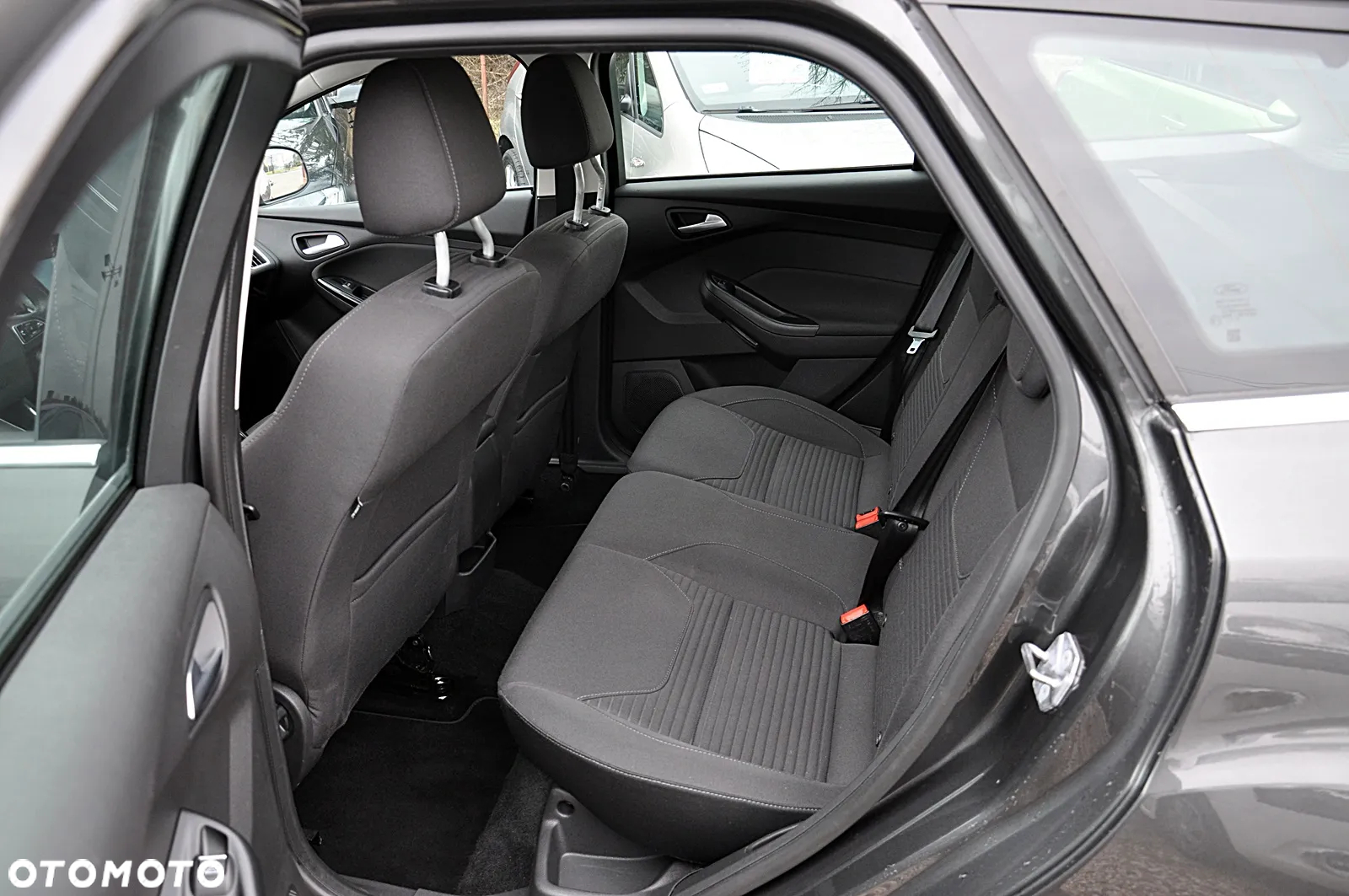 Ford Focus - 23