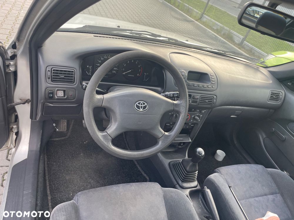 Toyota Corolla 1.4 VVT-i Terra - 3