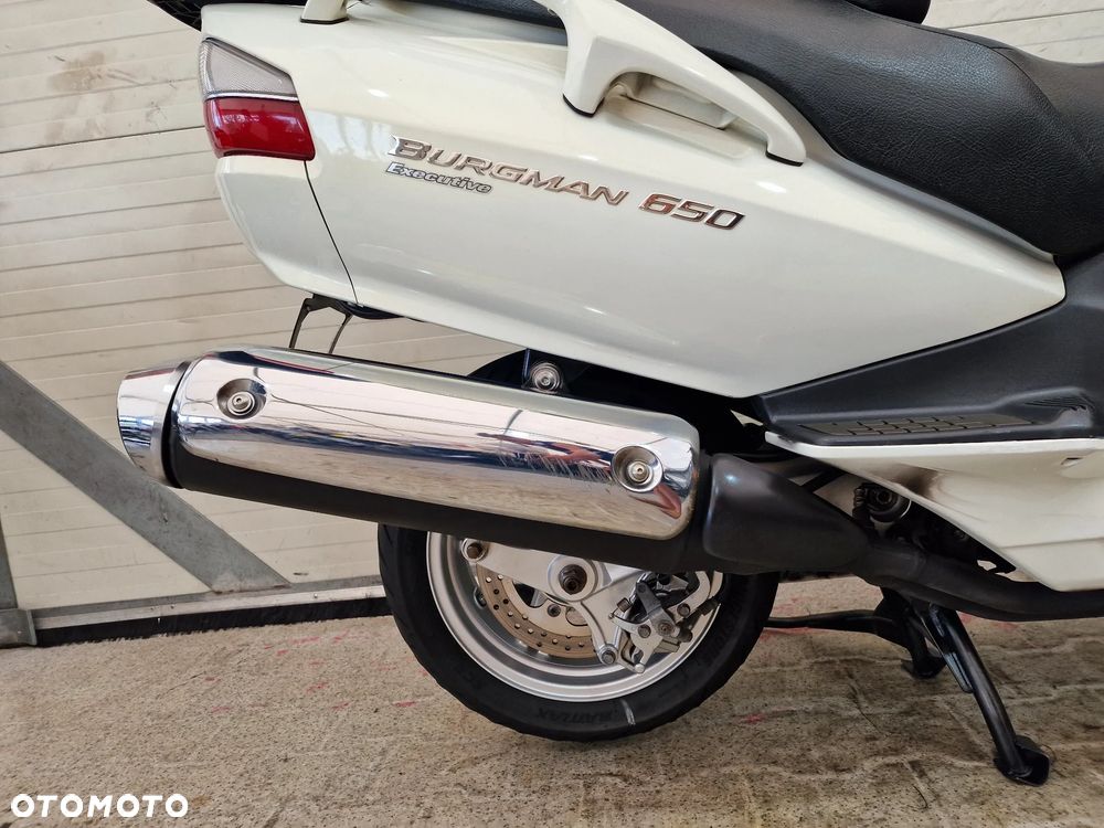 Suzuki Burgman - 24