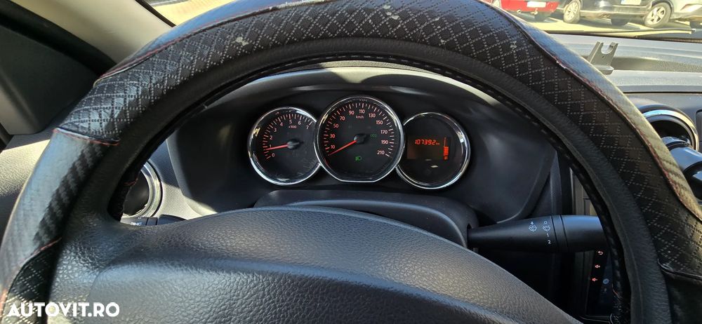 Dacia Logan 0.9 TCe Prestige - 12