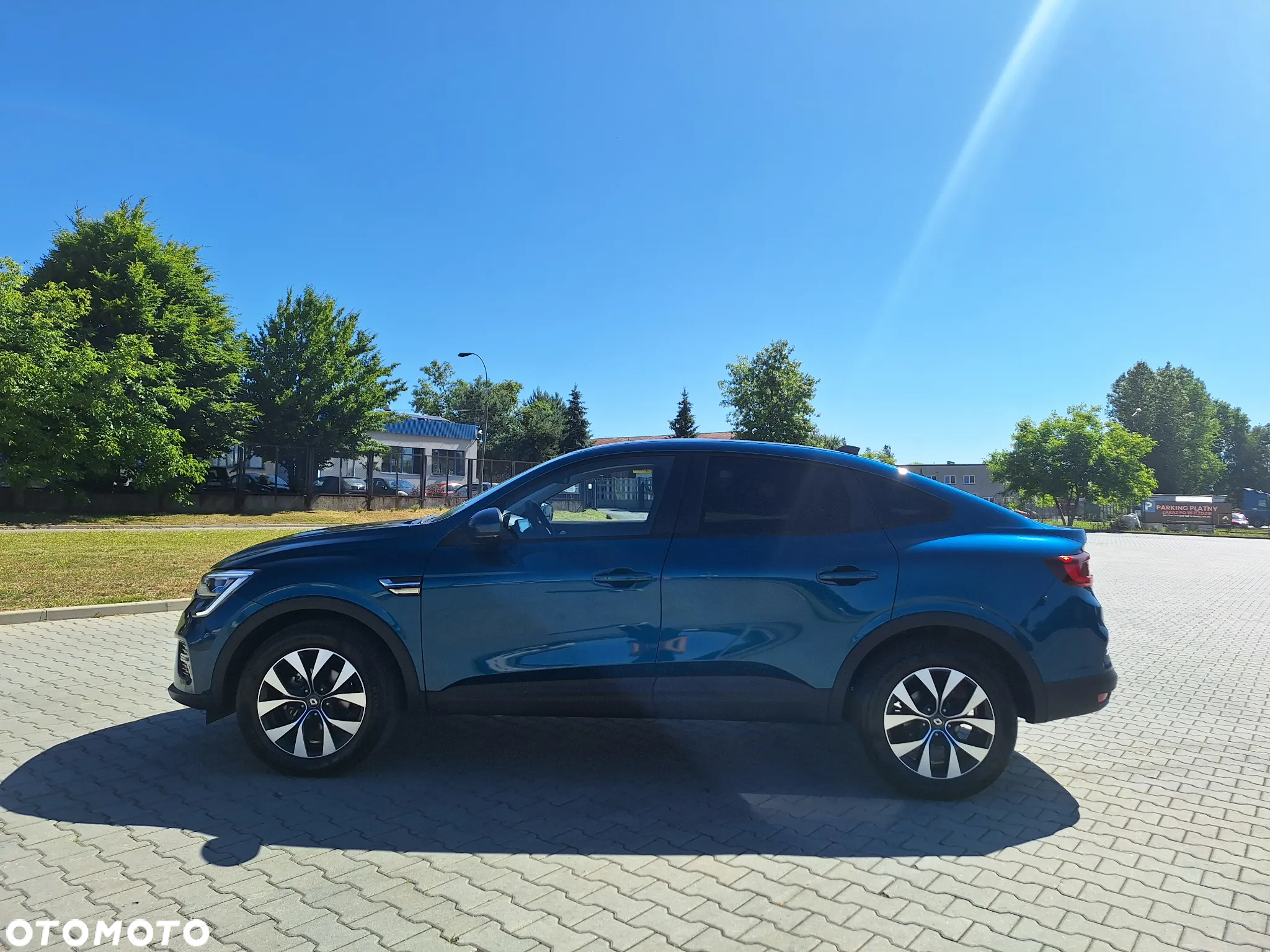 Renault Arkana TCe Mild Hybrid 140 EDC Techno - 8