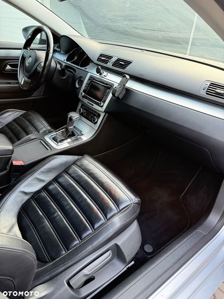 Volkswagen Passat CC 2.0 TDI DSG Exclusive - 17