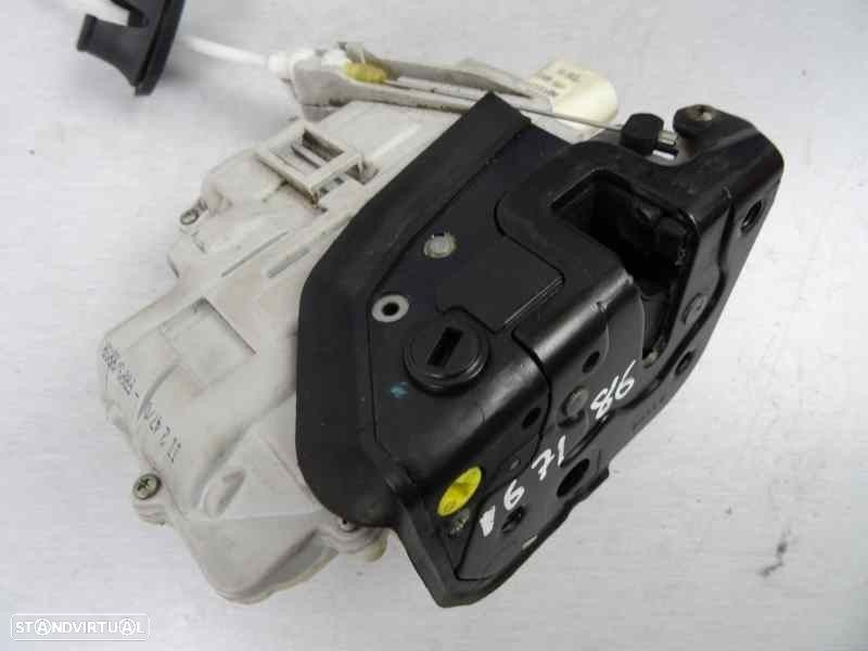 FECHADURA PORTA TRASEIRA ESQUERDA AUDI A4 AVANT 2005 -8E0839015AA - 1