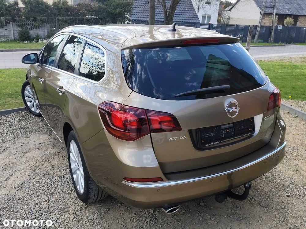 Opel Astra 2.0 CDTI DPF SportsTourer Style - 16