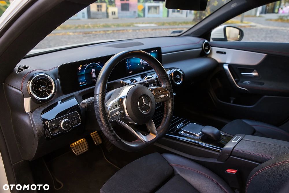 Mercedes-Benz CLA 200 AMG Line 7G-DCT - 1