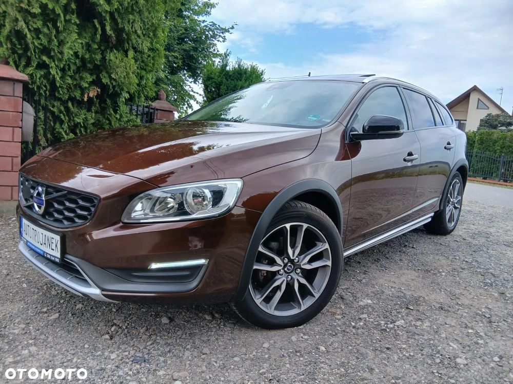 Volvo V60 Cross Country D3 Summum - 11