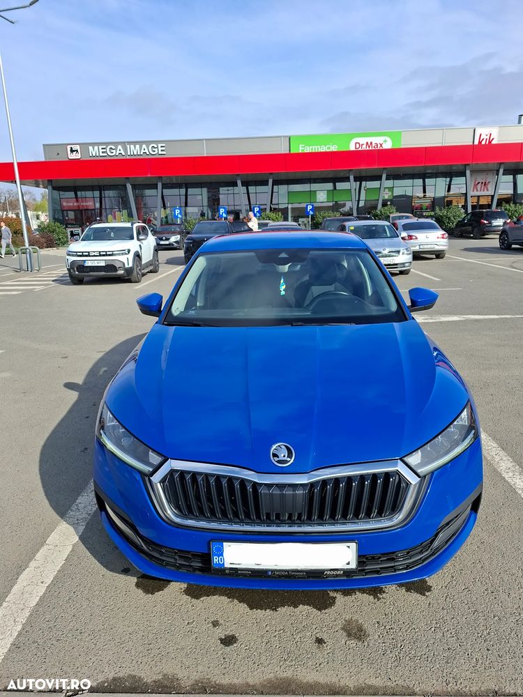 Skoda Octavia 2.0 TDI DSG Ambition - 2