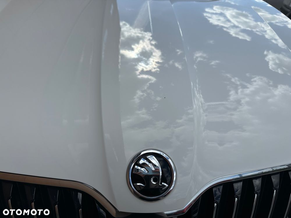 Skoda Superb 1.8 TSI L&K DSG - 18