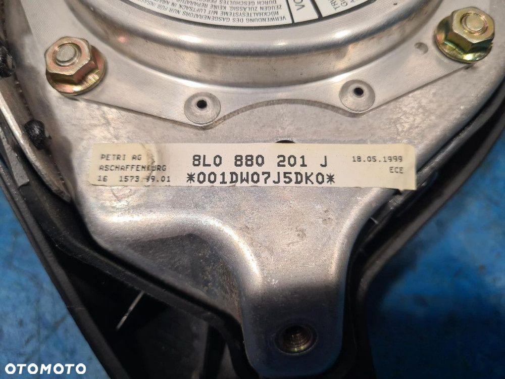 AUDI A3 8L AIRBAG KIEROWCY 8L088001J - 7