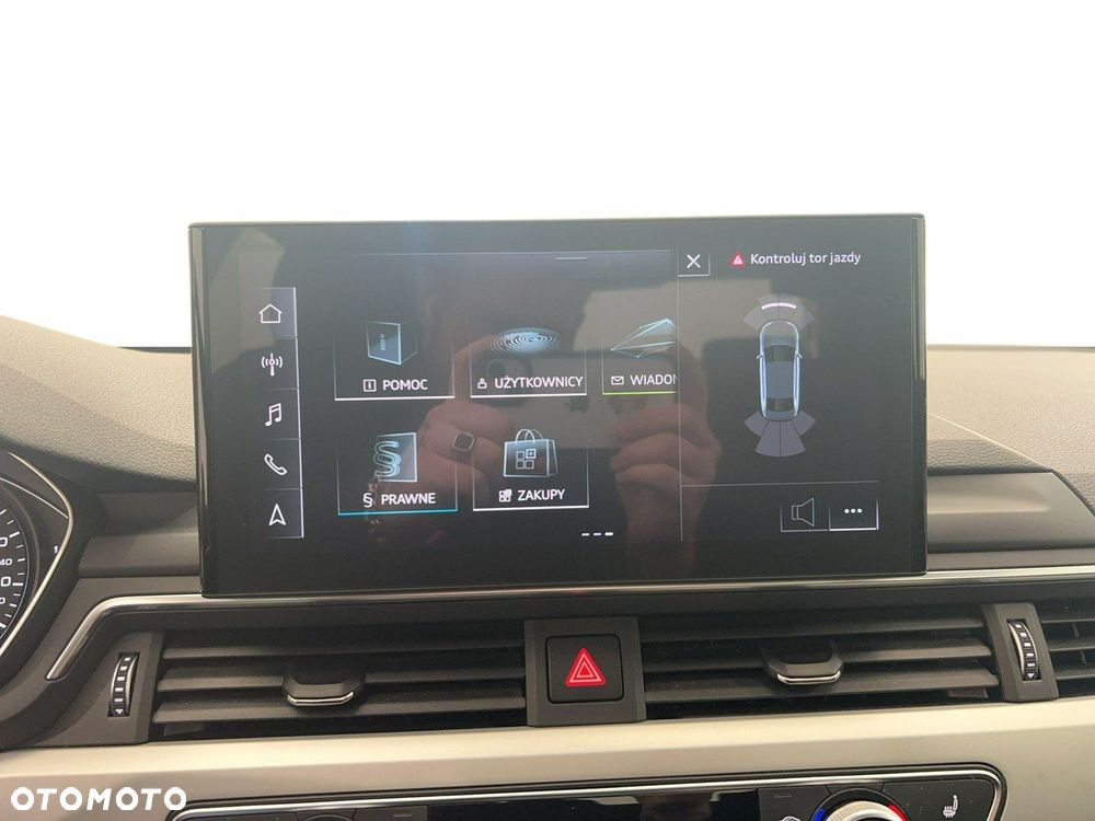 Audi A4 Limousine - 17