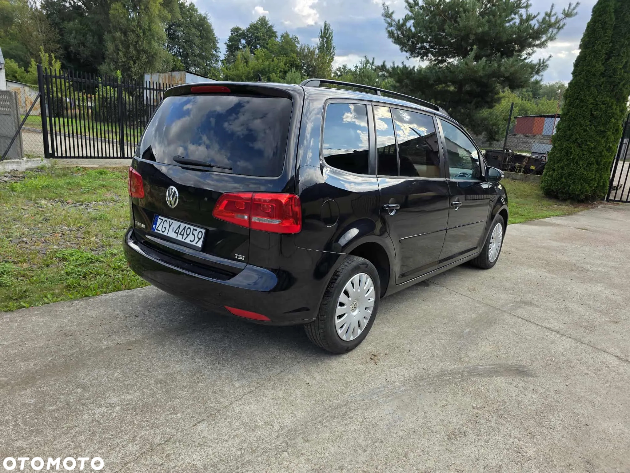 Volkswagen Touran - 6