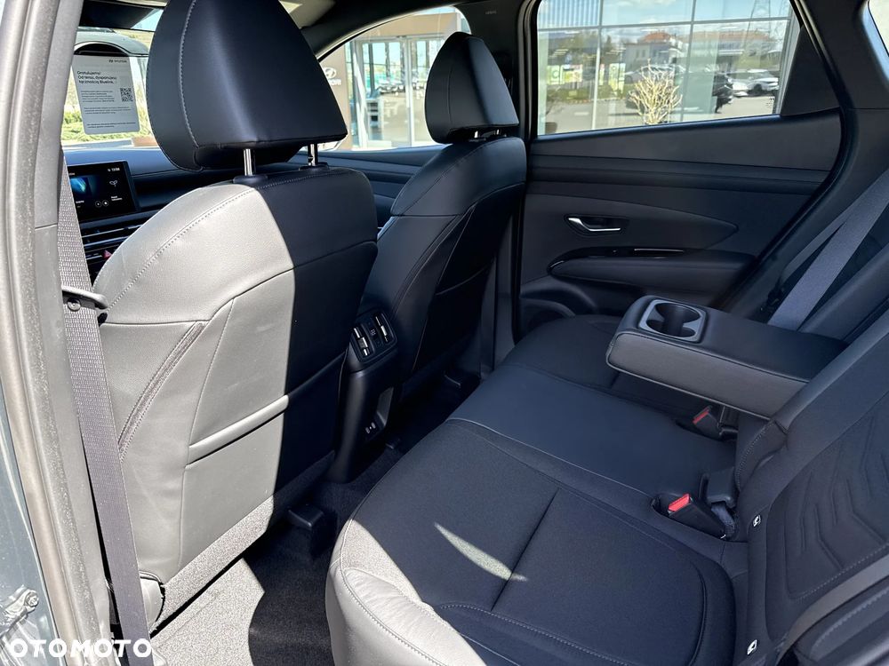 Hyundai Tucson 1.6 T-GDi HEV Smart 2WD - 27
