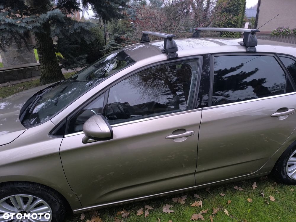 Citroën C4 e-HDi 115 Exclusive - 3