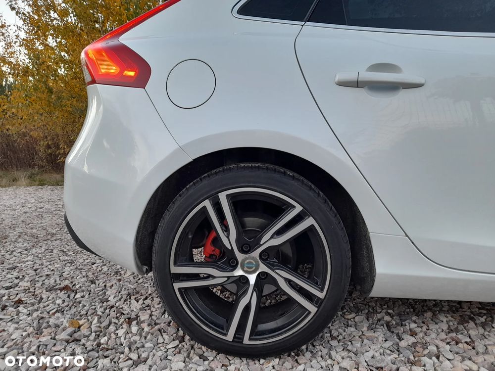 Volvo V40 D4 Ocean Race - 24