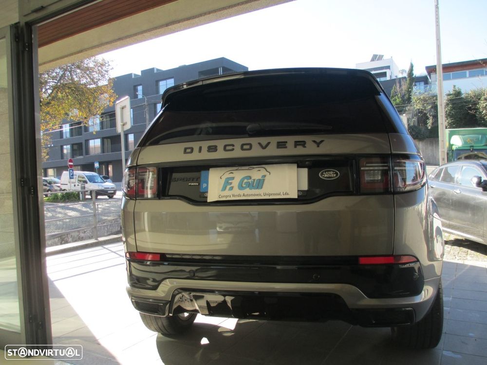 Land Rover Discovery Sport 1.5 I3 P300e AWD R-Dynamic SE - 30