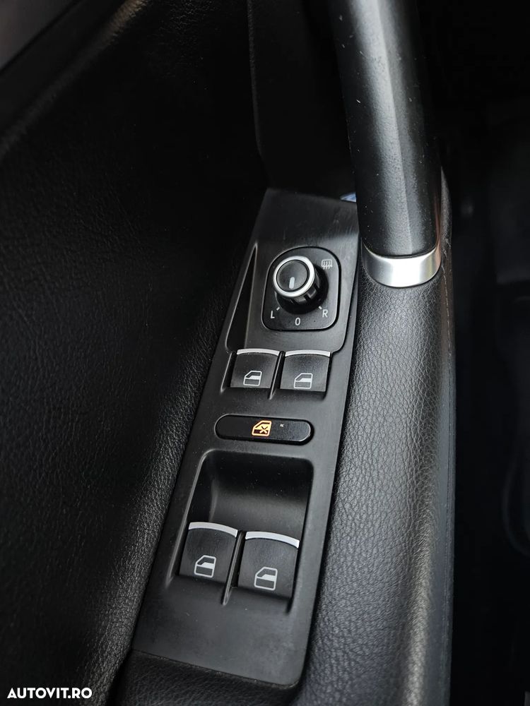 Volkswagen Passat 2.0 TDI Highline - 31