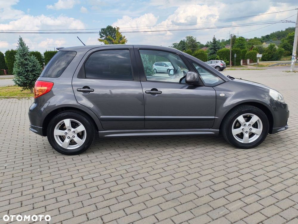 Suzuki SX4 - 4