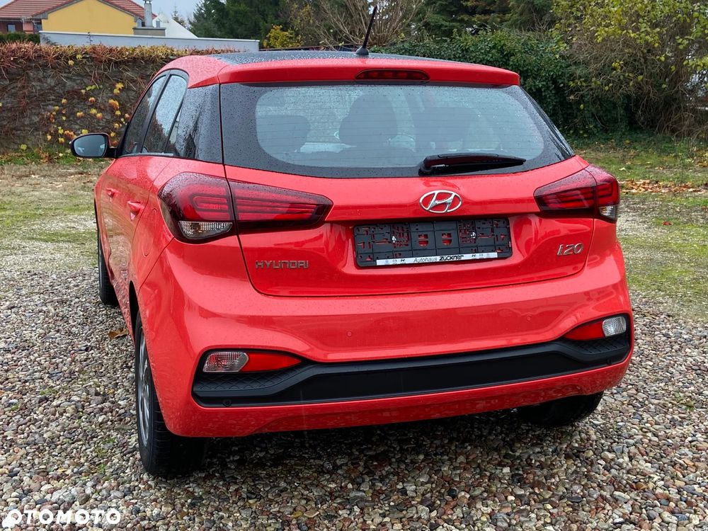 Hyundai i20 - 21