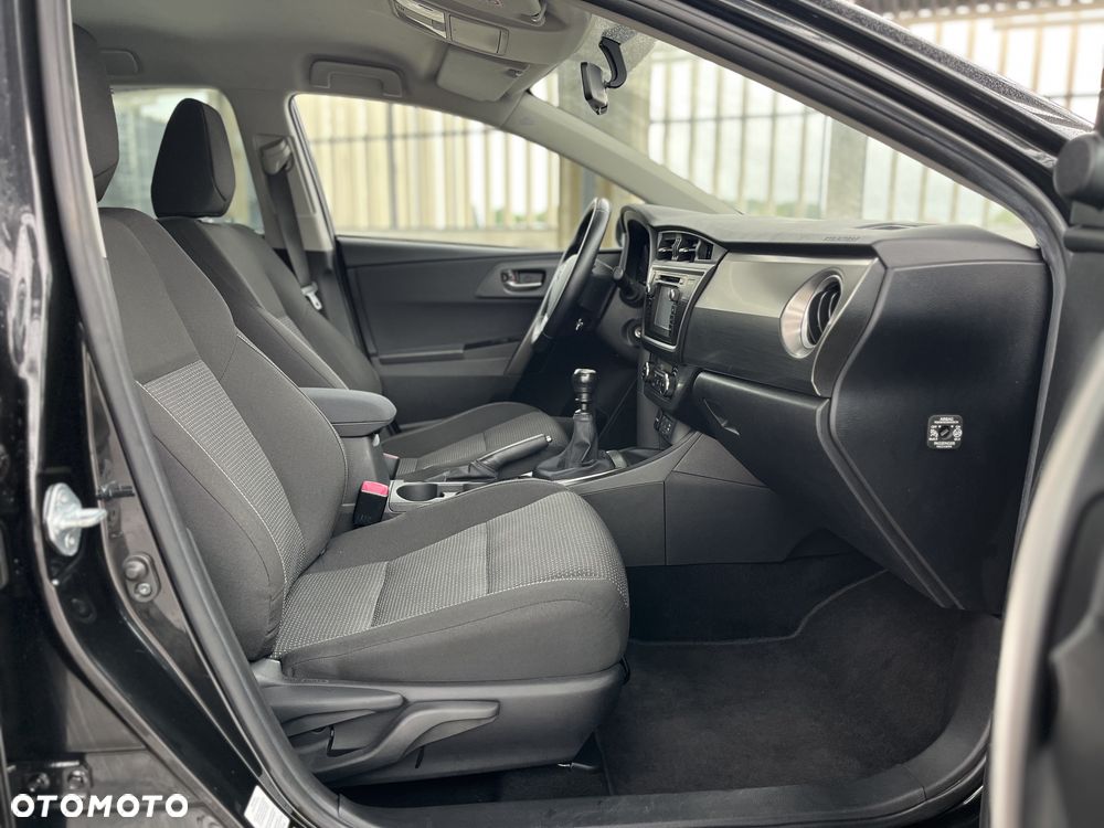 Toyota Auris 1.6 Valvematic Comfort - 24