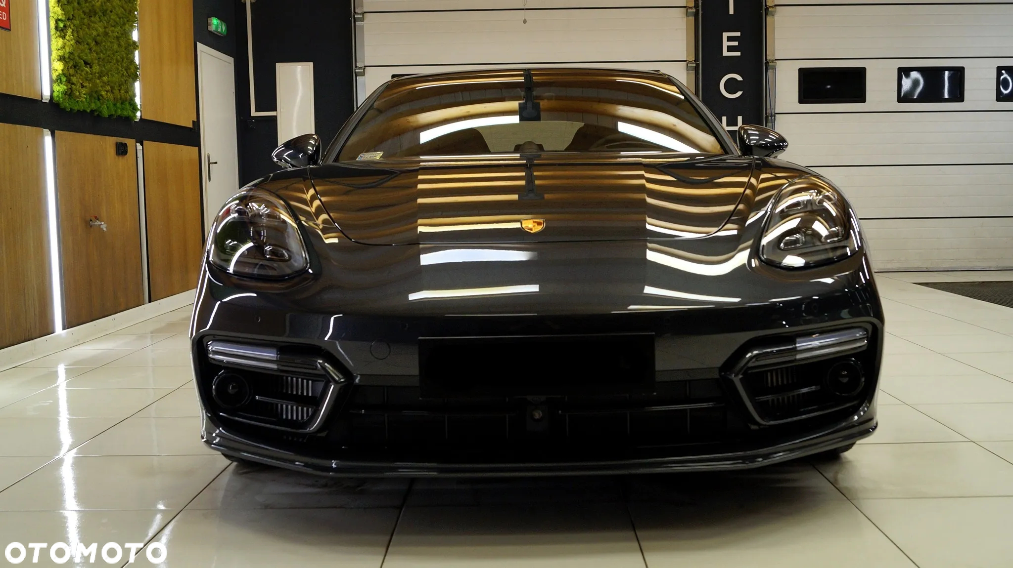 Porsche Panamera 4S E-Hybrid - 11