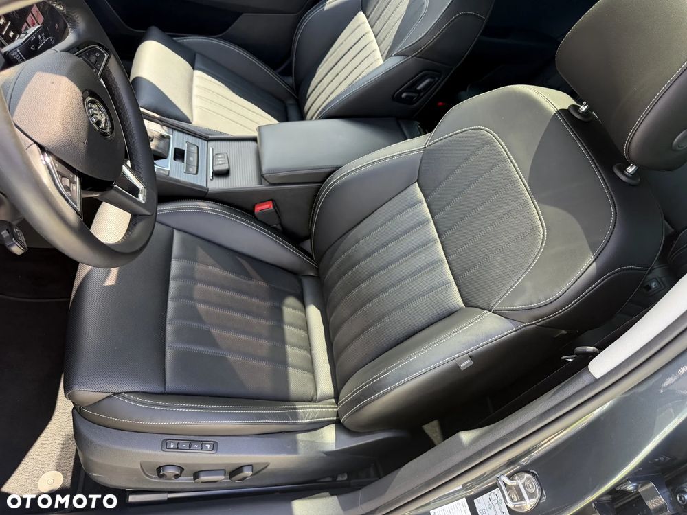 Skoda Superb 2.0 TDI SCR 4x4 Sportline DSG - 24
