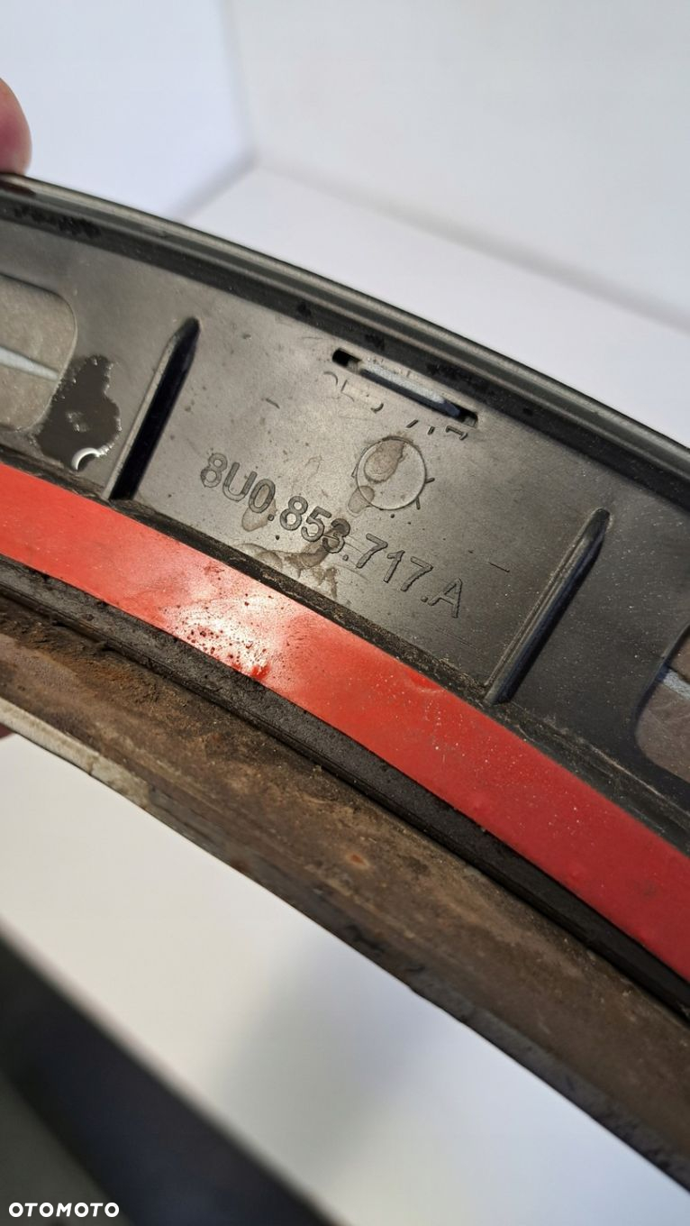 Listwa na błotnik lewy przód AUDI Q3 S line 8U0 - 16