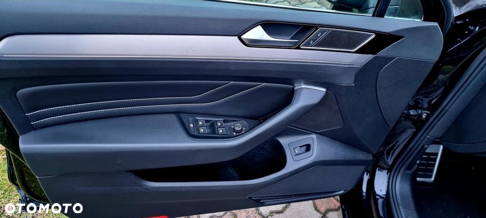 Volkswagen Passat 1.5 TSI EVO Elegance DSG - 29