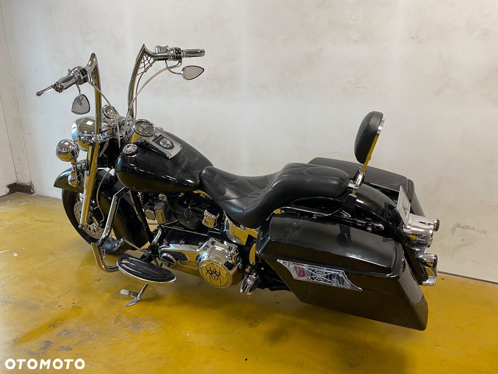 Harley-Davidson Softail Heritage Classic - 14