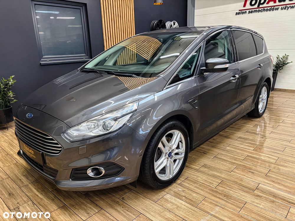 Ford S-Max - 12