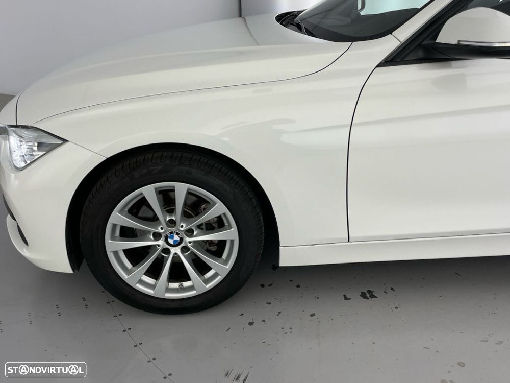 BMW 318 d Auto - 18