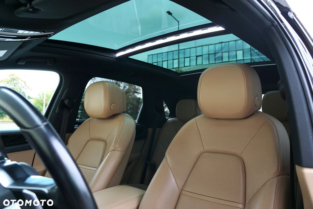 Porsche Cayenne Standard - 13