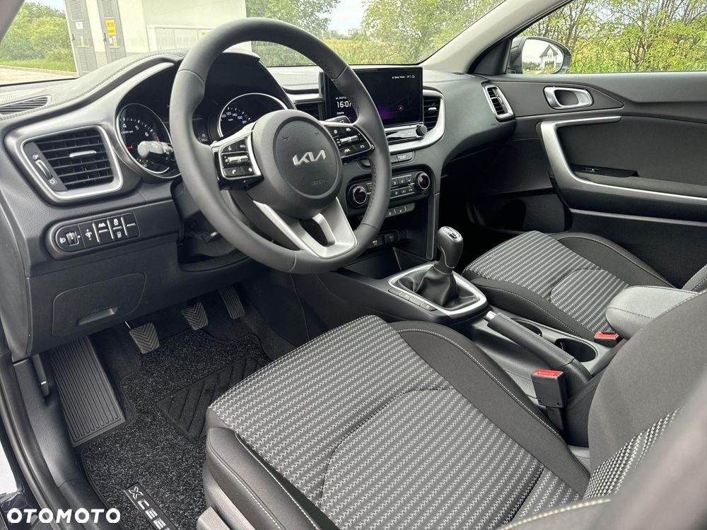 Kia XCeed 1.5 T-GDI M - 9