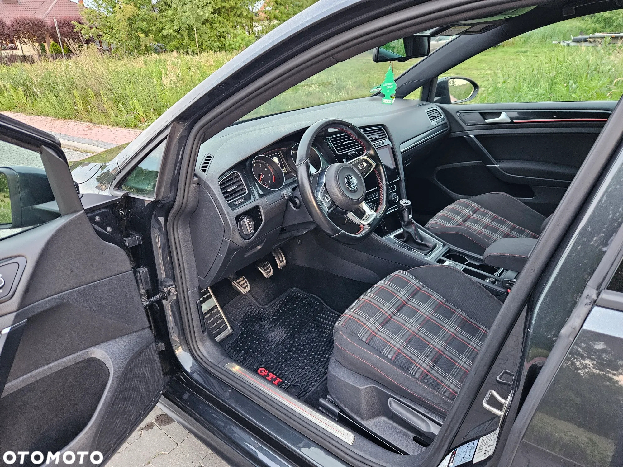 Volkswagen Golf VII 2.0 TSI BMT GTI - 12
