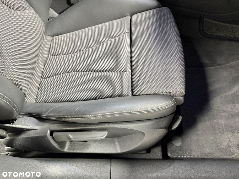 Audi A3 Sportback 35 TFSI S line - 35