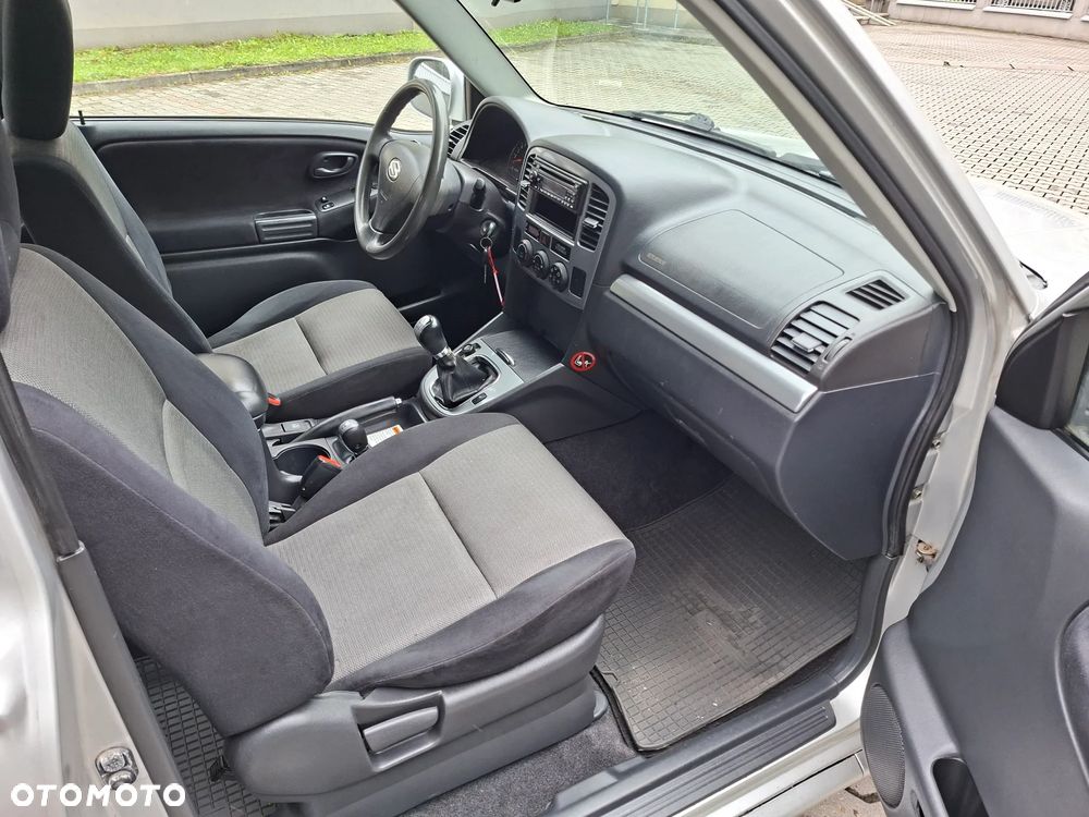 Suzuki Grand Vitara 1.6 Comfort Limited - 22