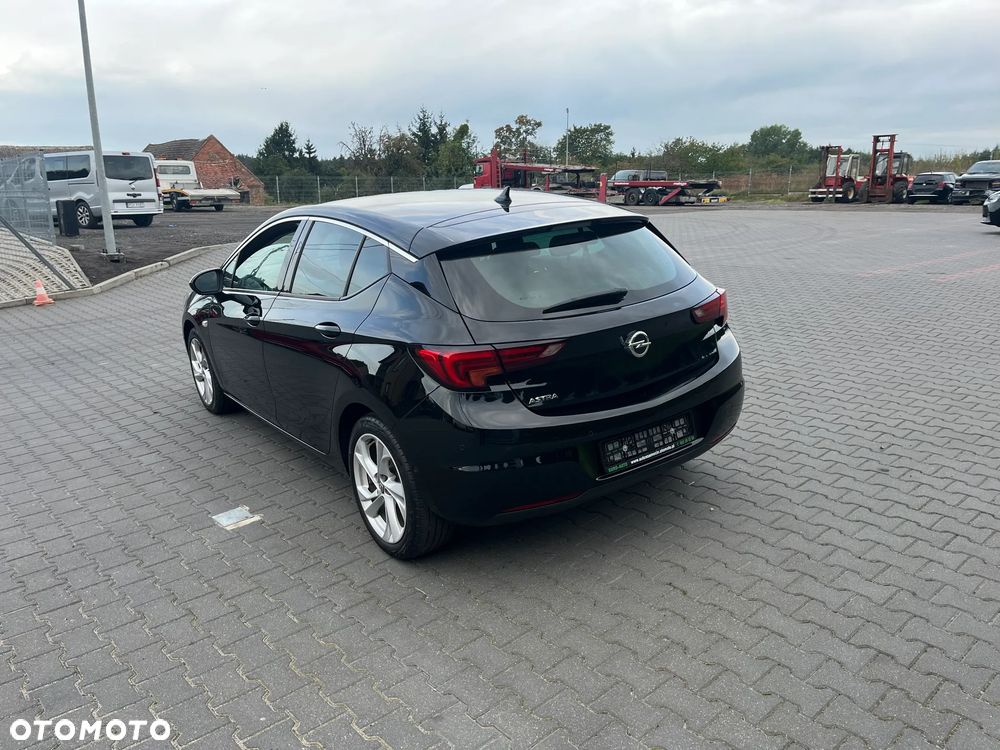 Opel Astra - 4