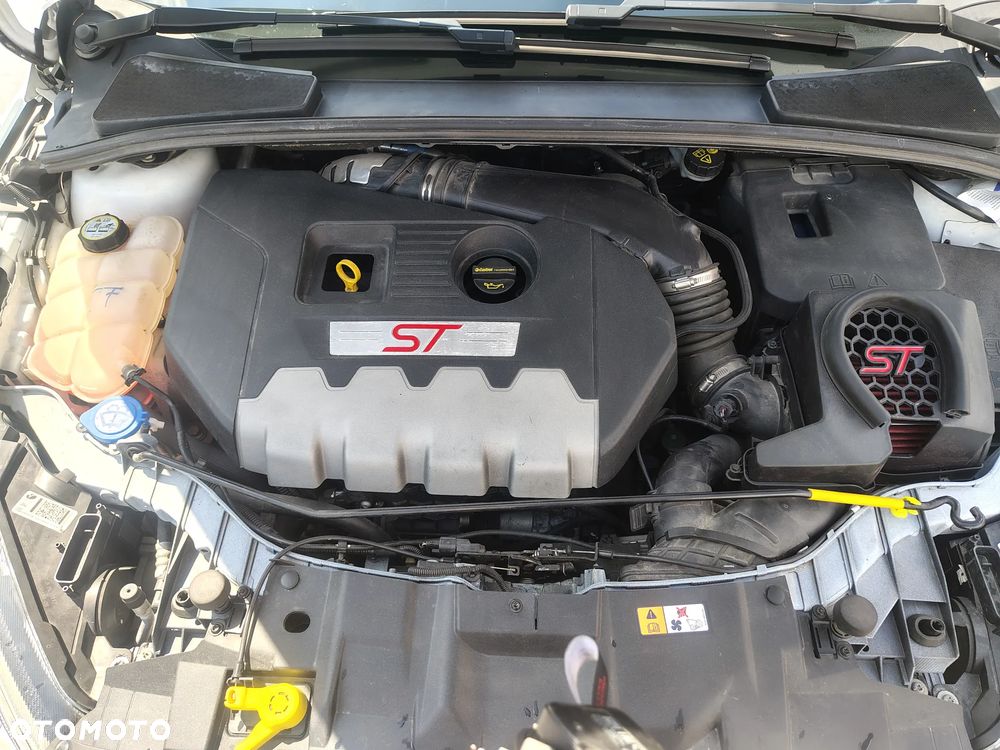 Ford Focus ST - 27