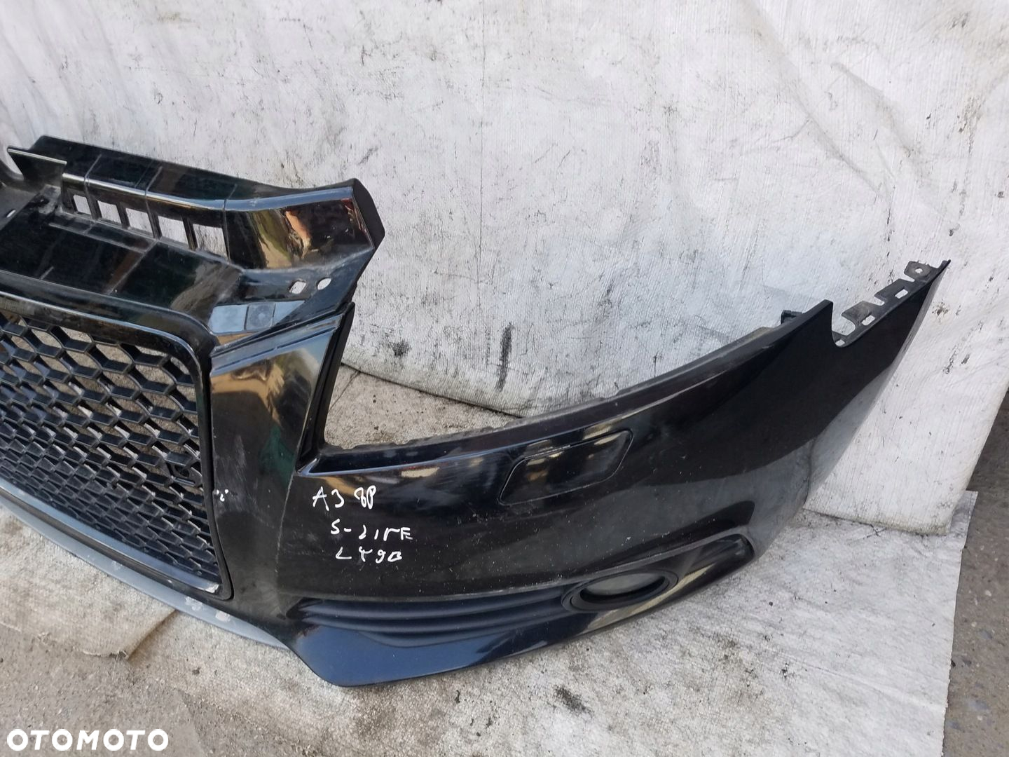 ZDERZAK PRZÓD AUDI A3 8P LIFT S-LINE SLINE KOD LY9B - 9