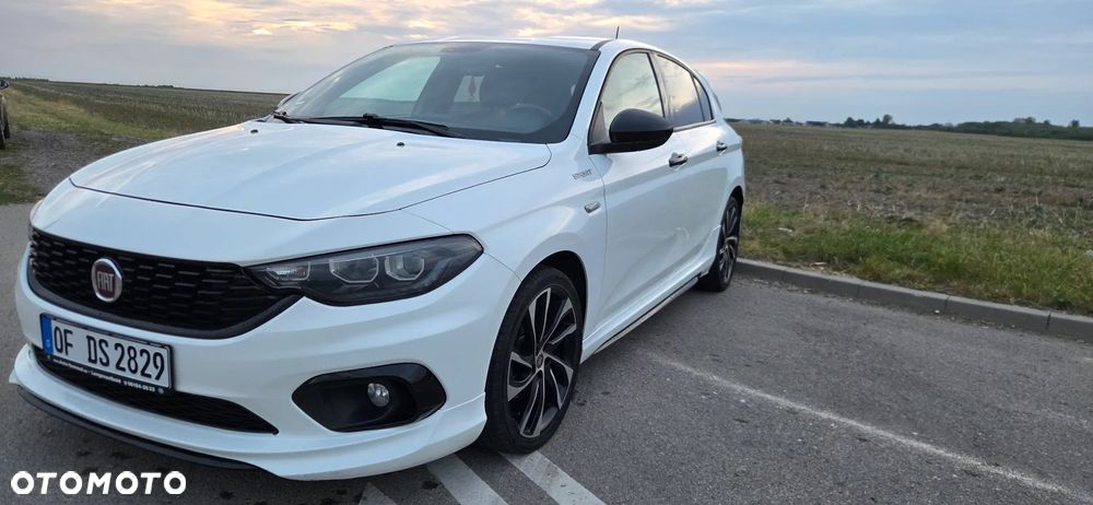 Fiat Tipo 1.4 T-Jet S-Design - 1