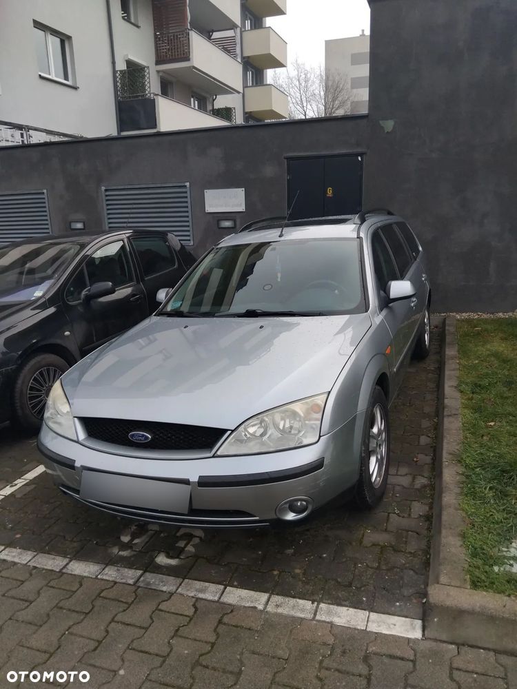 Ford Mondeo 2.0 Ghia - 2