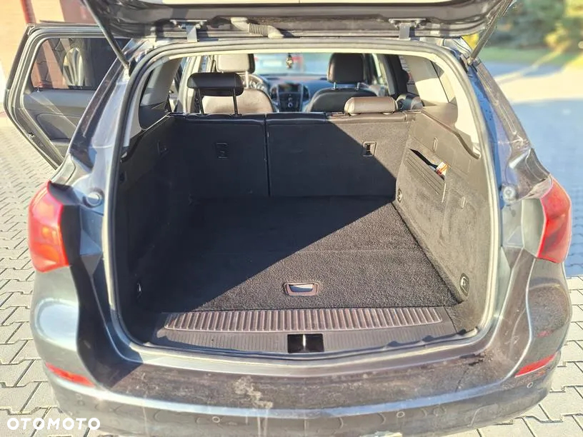 Opel Astra IV 2.0 CDTI Cosmo - 26