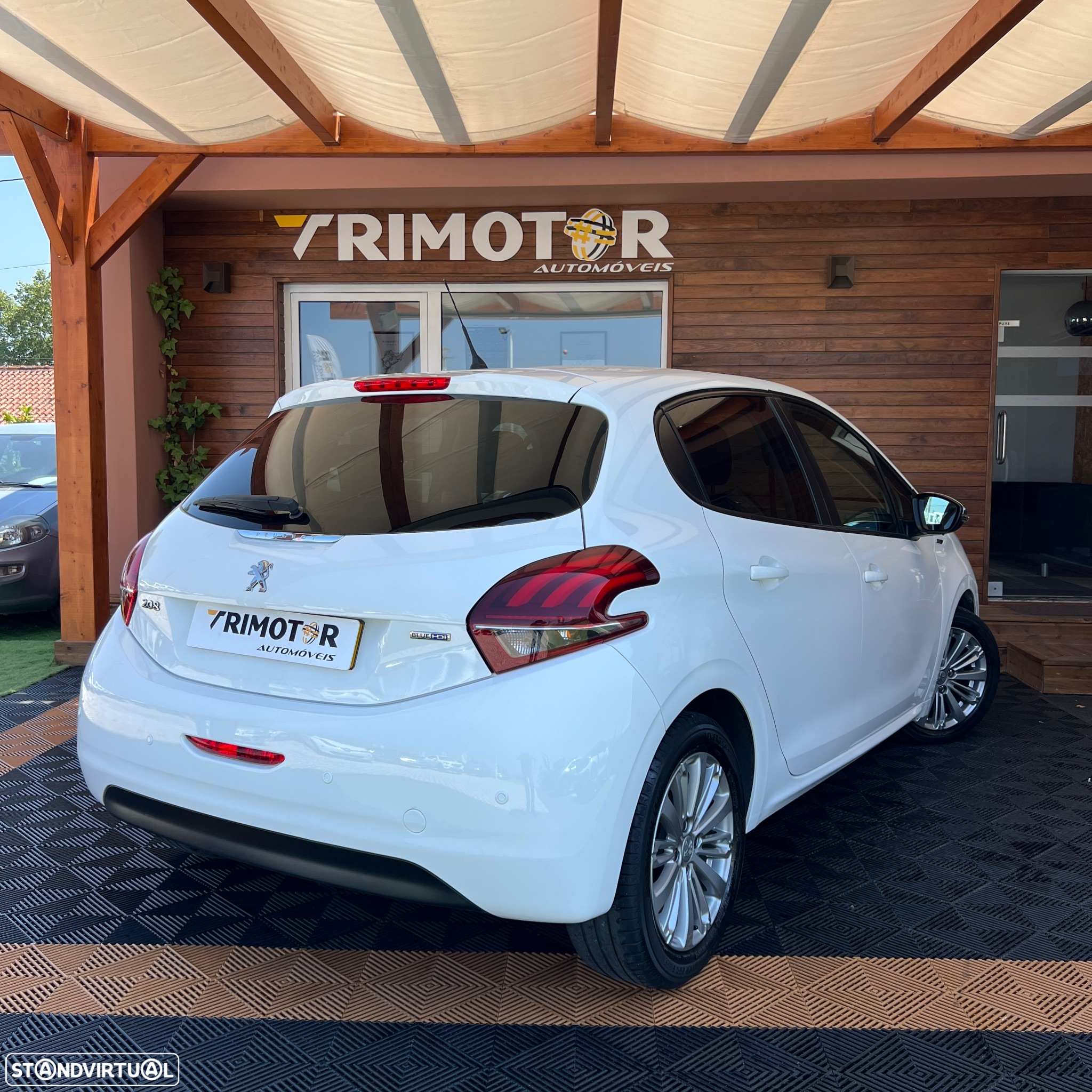 Peugeot 208 1.6 BlueHDi Active - 3