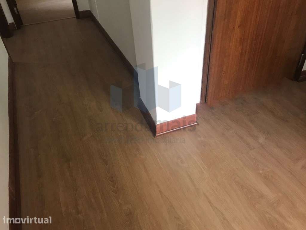 Arrenda-se Apartamento T2, Mobilado em Coimbra - Grande imagem: 5/13