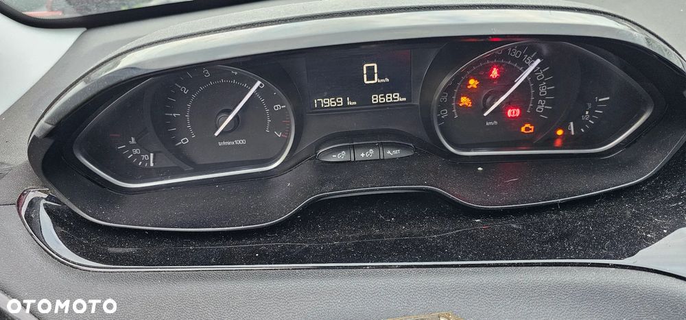 Peugeot 208 EPYD Lift wszystkie części potrzebujesz czegoś dzwoń cena silnika - 4