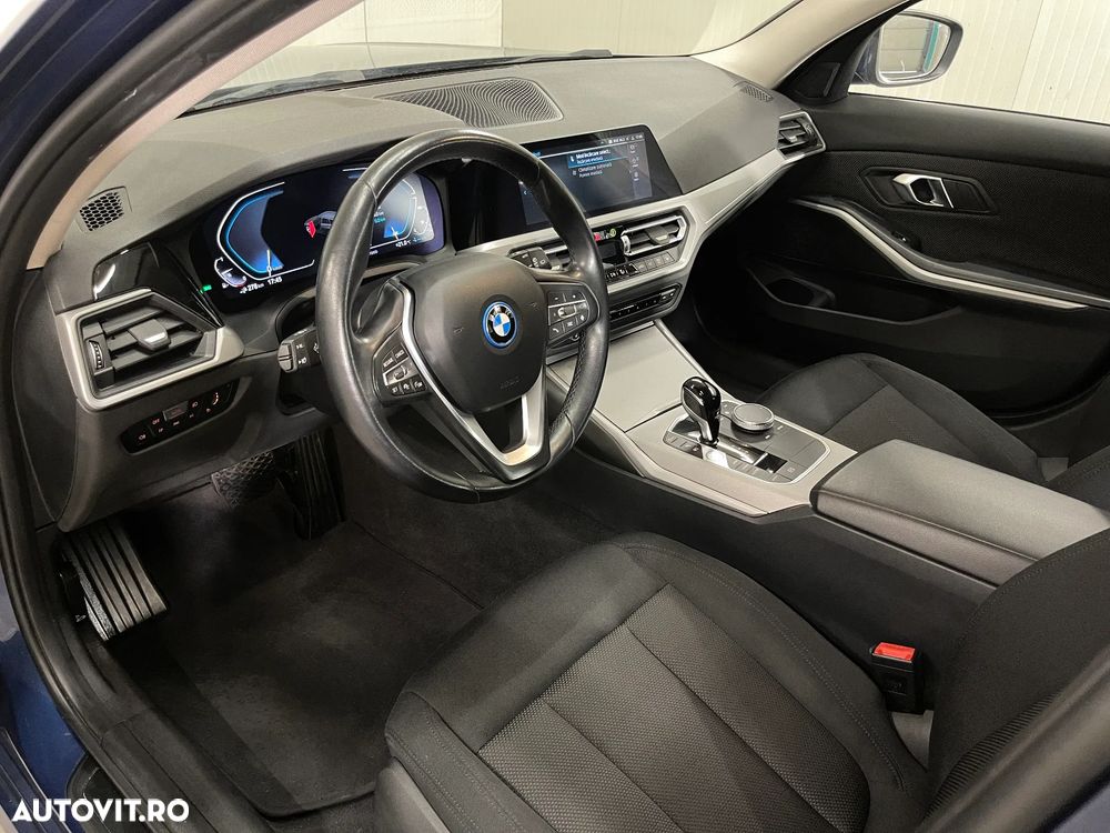 BMW Seria 3 320e Aut. - 6