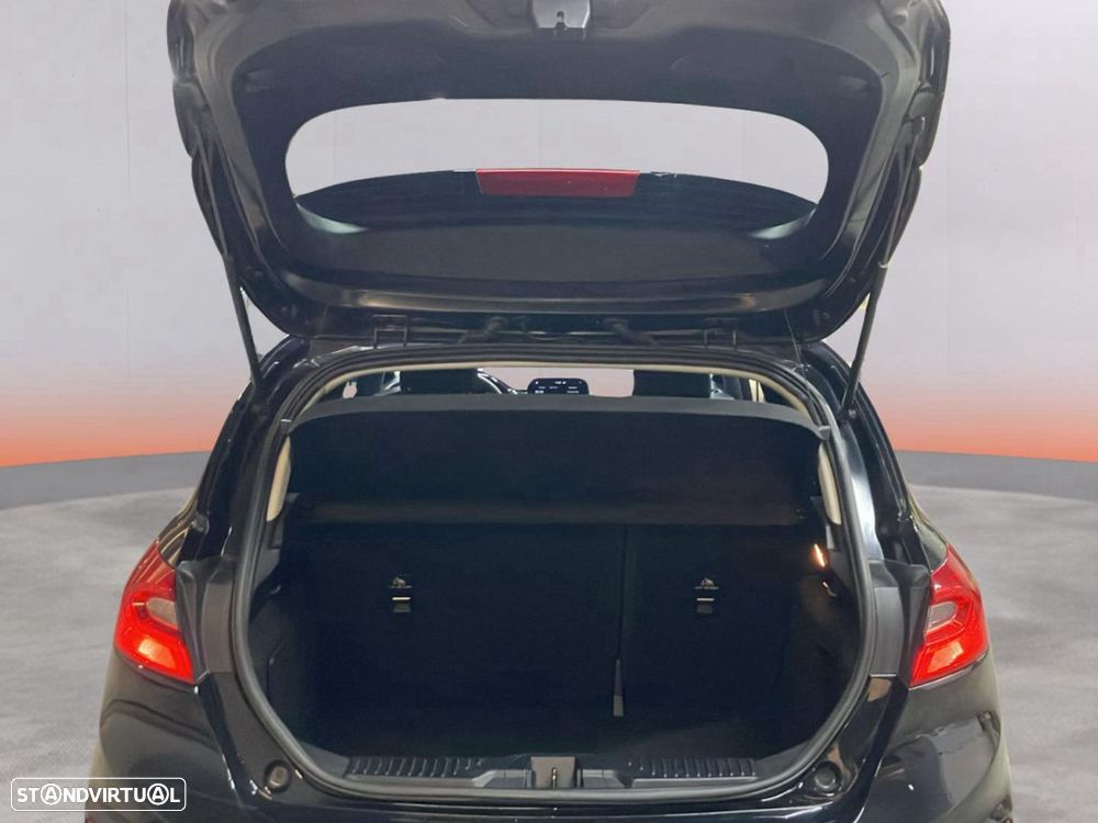 Ford Fiesta - 17