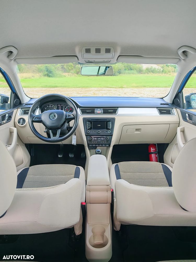 Skoda RAPID 1.2 TSI Elegance - 5