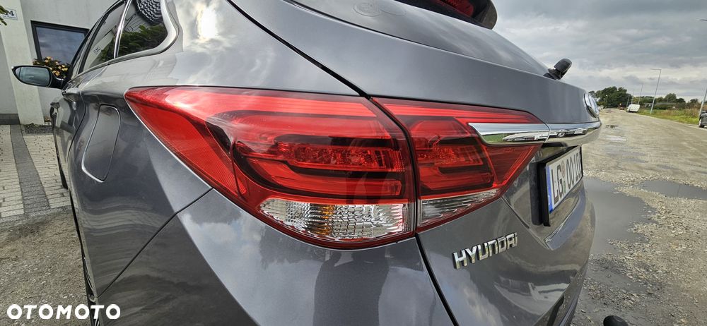 Hyundai i40 i40cw 2.0 Automatik Premium - 17