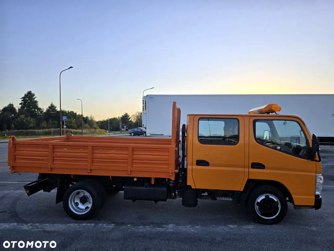 Mitsubishi FUSO CANTER - 27