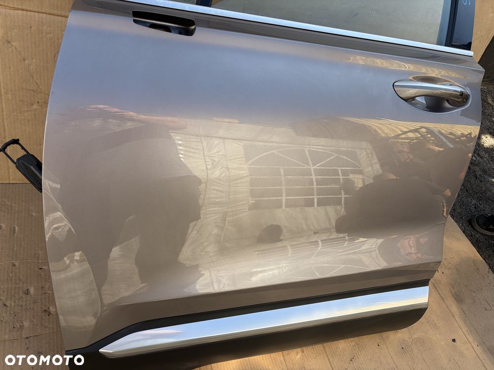 Drzwi lewe przód Hyundai Santa fe IV 18+ kolor.Y2B kompletne z szybą - 2